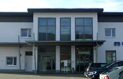 Medizinisches Versorgungszentrum/Bank IMG